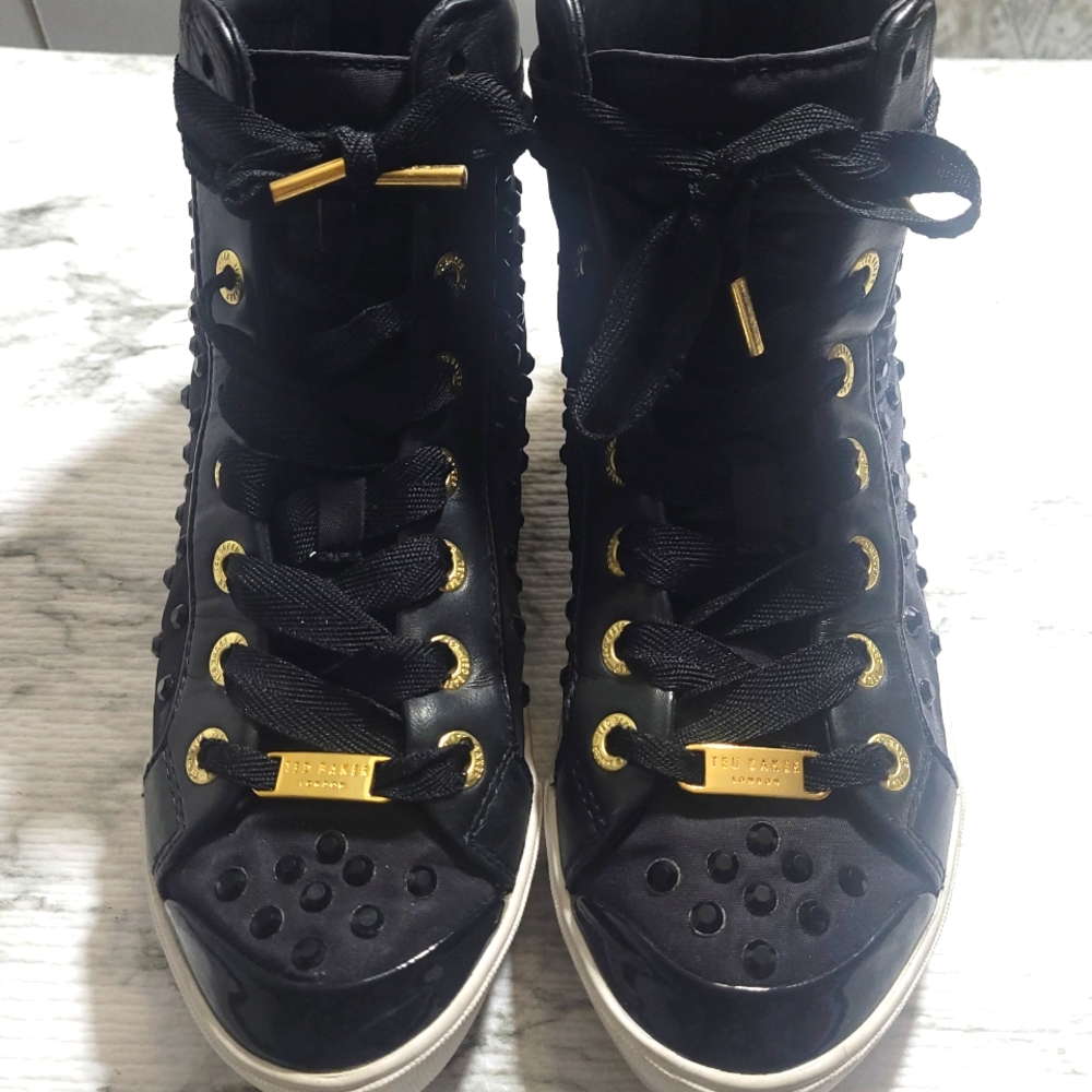 Ted Baker women's sneakers Black. Size 7